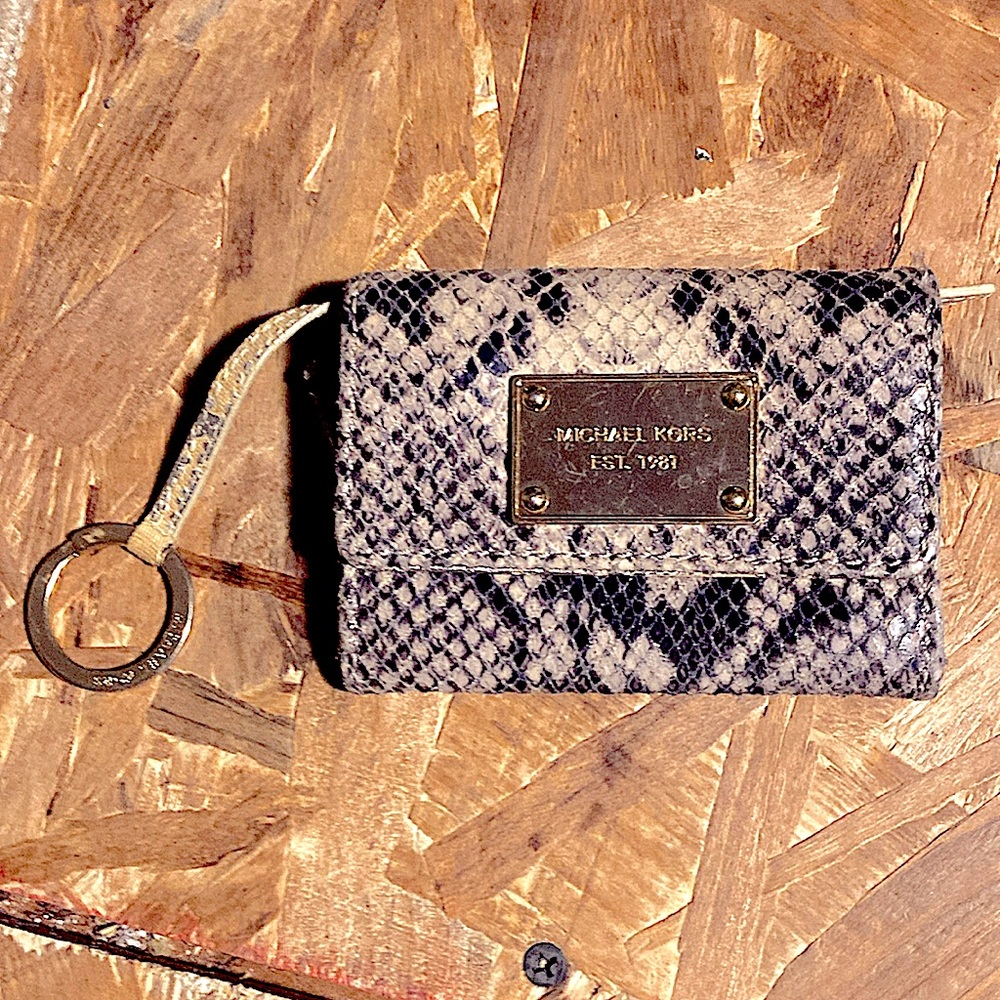 Michael korhs wallet